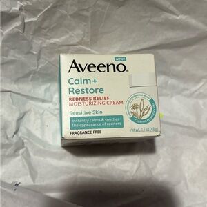 Calm + Restore Redness Relief Moisturizing Cream - White